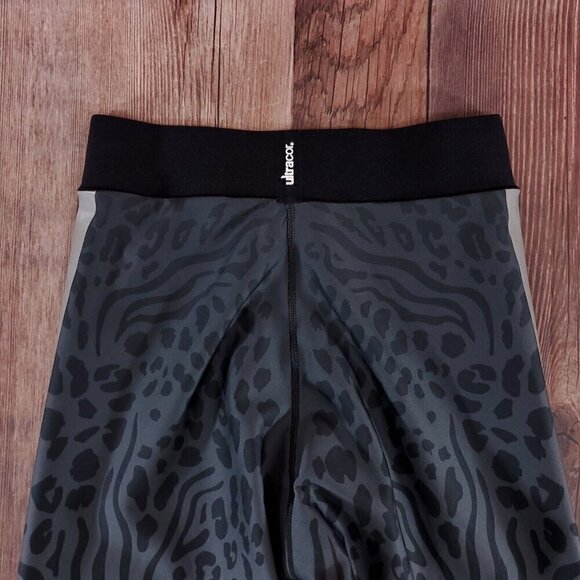 Ultracor Womens Size XS Black Gray Animal Print Leggings - Picture 6 of 13